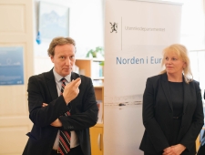 PMN peasekretäri büroo juht (chief of staff) Kenneth Broman ja Põhjamaade koostöö komitee liige Anne Sofie Bjelland 