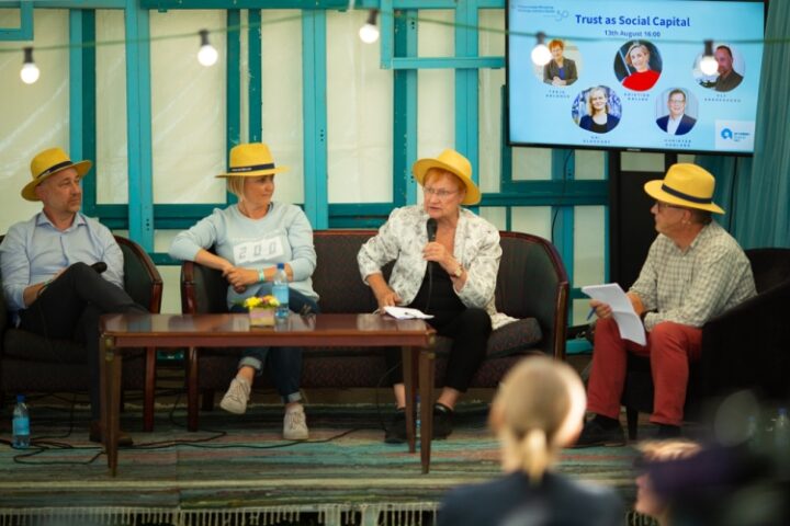 The “Trust as Social Capital” debate held in 2021. Ulf Andreasson, Kristina Kallas, Tarja Halonen and Christer Haglund.